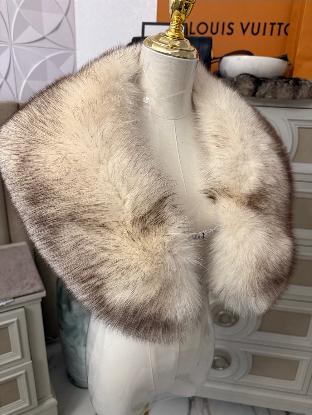 Saga Superb quality tag thick scarf